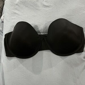 Classic Black Strapless Bra